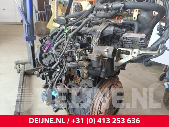 Motor van een Peugeot Boxer (244) 2.2 HDi 2005