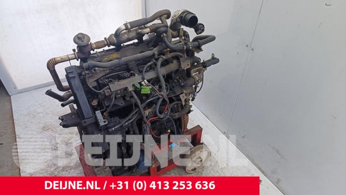 Motor van een Peugeot Boxer (244) 2.2 HDi 2005