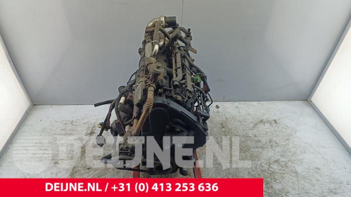Motor van een Peugeot Boxer (244) 2.2 HDi 2005