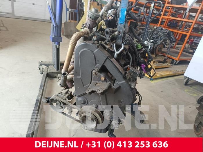 Motor van een Peugeot Boxer (244) 2.2 HDi 2005