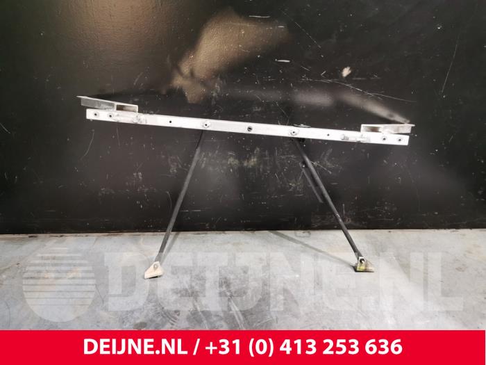 Volvo XC60 Dwarsbalk frontdeel O247380