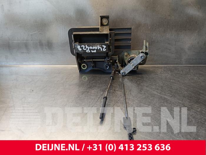Volkswagen Caddy Greep achterdeur Bus-Bestel O247383