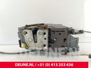 Opel Vivaro Deurslot Mechaniek 2Deurs links O247483 foto 3