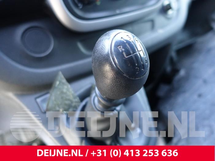 Opel Vivaro Versnellingspook O247479