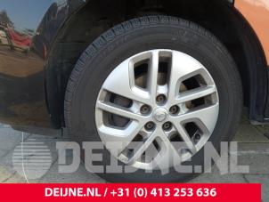 Opel Vivaro Velgen set O247478 foto 3