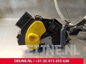 Ford Transit Connect Minibus/van rear door lock mechanism O247607 photo 3