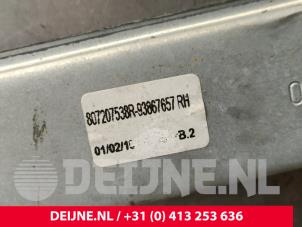 Opel Vivaro Ruitmechaniek 2Deurs rechts-voor O247616 foto 3