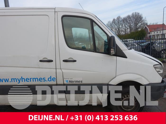 Mercedes Sprinter Fenstermechanik 2-türig rechts vorne O247680