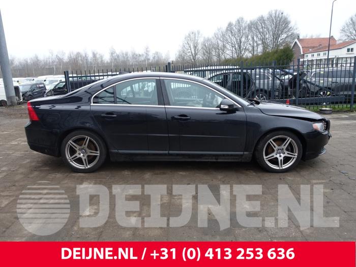 Volvo S80 Tür 4-türig rechts vorne O247811
