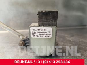 Peugeot Partner Xenon height adjustment O247853 photo 3