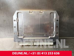 Tesla Model S Air suspension module O247856 photo 3