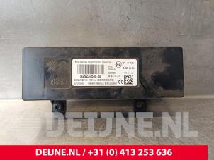 Gebruikte Bluetooth module Peugeot Expert (V1/VA/VB/VE/VF/VT/VY) 1.6 Blue HDi 95 16V Prijs € 96,80 Inclusief btw aangeboden door van Deijne Onderdelen Uden B.V.