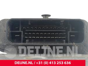 Nissan NV400 ABS pump O247908 photo 3