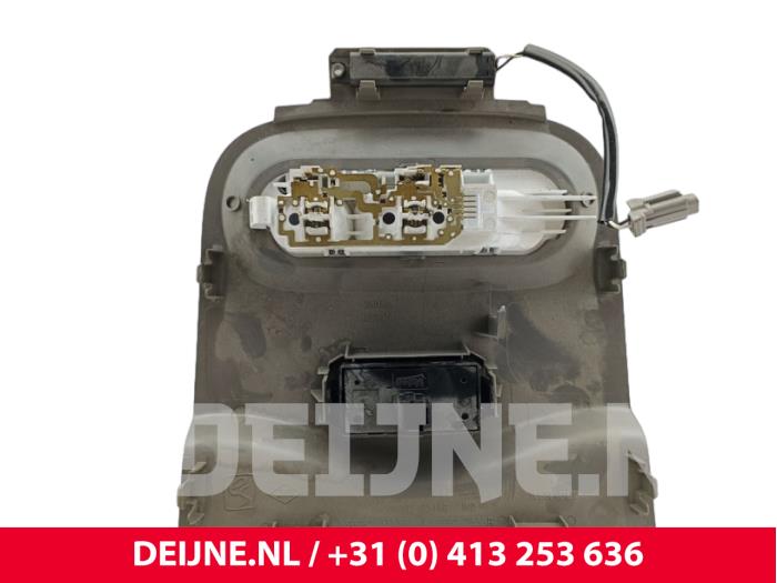Nissan NV400 Innenbeleuchtung vorne O247916