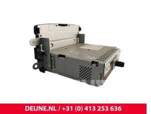 Nissan NV400 Displays Multi Media Anzeige O247925 foto 2