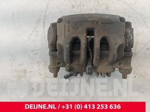 Nissan NV400 Bremszange links vorne O247940 foto 3