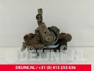 Nissan NV400 Bremszange rechts hinten O247941 foto 3