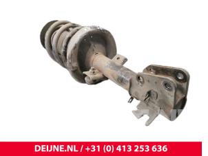 Nissan NV400 Stoßdämpferstrebe rechts vorne O247946 foto 2