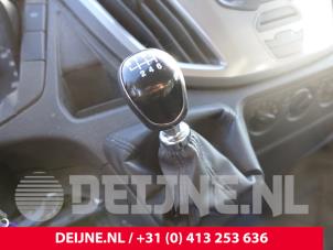 Gebruikte Versnellingspook Ford Transit 2.2 TDCi 16V RWD Prijs € 90,75 Inclusief btw aangeboden door van Deijne Onderdelen Uden B.V.