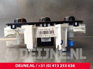 Renault Trafic Heater control panel O248066 photo 3