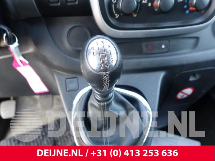 Renault Trafic Schaltung O248099