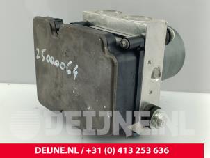 Mercedes Vito ABS pump O248155 photo 2