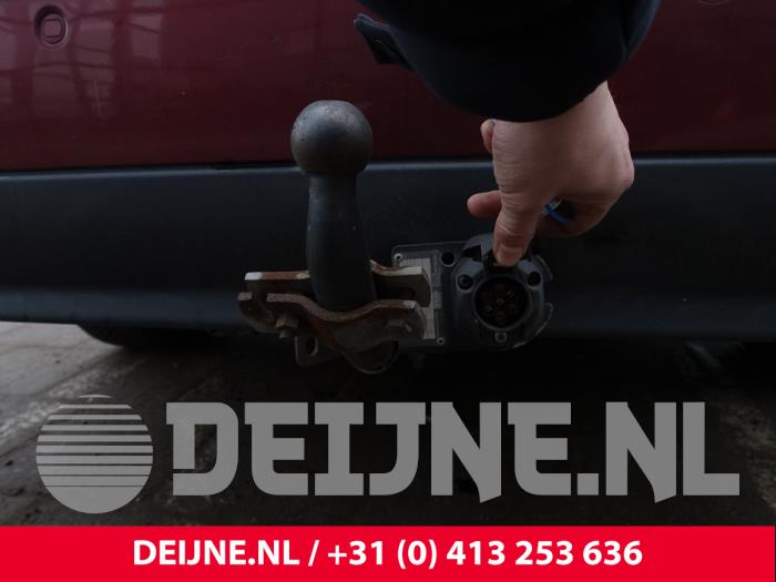 Volvo S60 Anhängerkupplung O248277