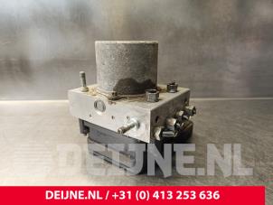 Gebruikte ABS Pomp Iveco New Daily VI 35C15, 40C15, 50C15, 65C15, 70C15, 35S15 Prijs € 484,00 Inclusief btw aangeboden door van Deijne Onderdelen Uden B.V.