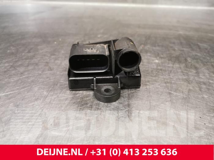 Voorgloei Relais van een Mercedes-Benz Sprinter 3t (906.61) 213 CDI 16V 2013