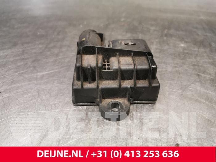 Voorgloei Relais van een Mercedes-Benz Sprinter 3t (906.61) 213 CDI 16V 2013