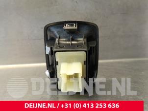 Renault Trafic Elektrisch Raam Schakelaar O248413 foto 2