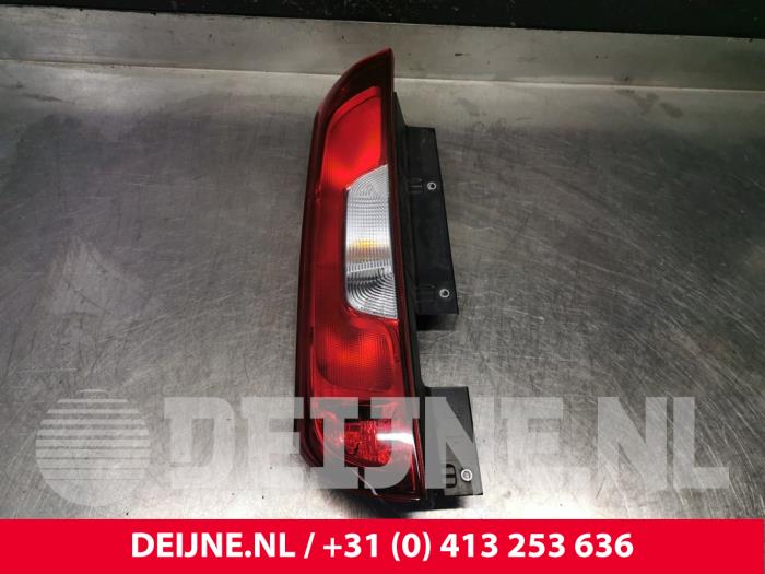 Fiat Doblo Achterlicht links O248442