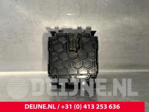 Renault Trafic Schakelaar Koplamp Ihv O248469 foto 2