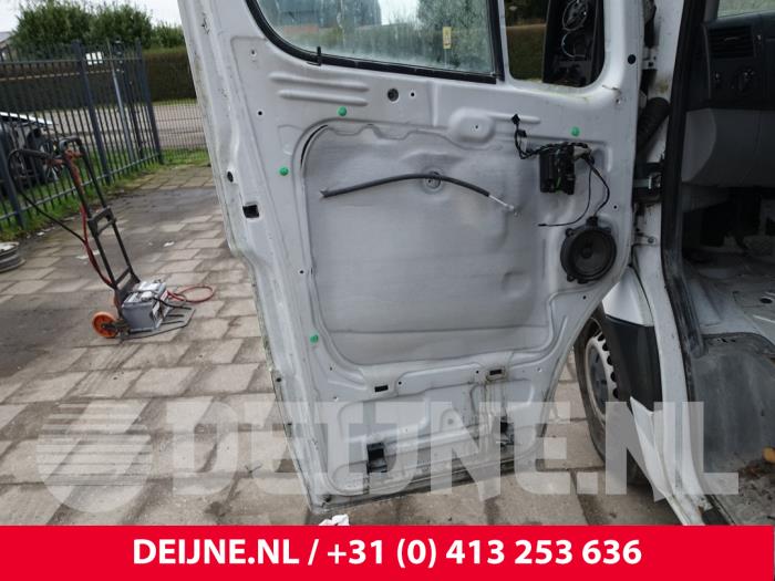 Mercedes Sprinter Tür 2-türig links O248489