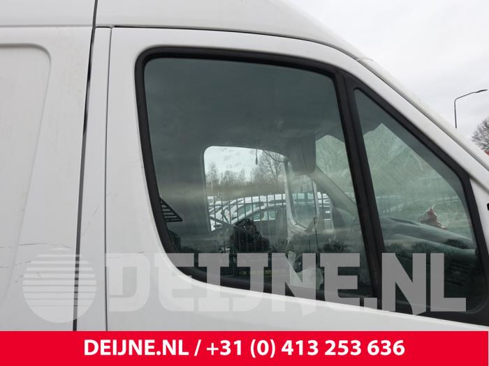 Mercedes Sprinter Fenstermechanik 2-türig rechts vorne O248507