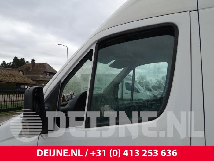 Mercedes Sprinter Fenstermechanik 2-türig links vorne O248508