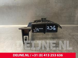Renault Trafic Steun (diversen) O248511 foto 3