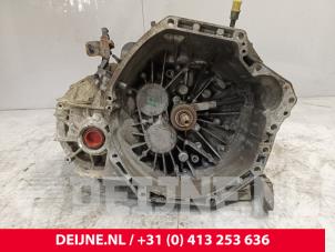 Gebruikte Versnellingsbak Renault Trafic (1FL/2FL/3FL/4FL) 1.6 dCi 145 Twin Turbo Prijs € 907,50 Inclusief btw aangeboden door van Deijne Onderdelen Uden B.V.