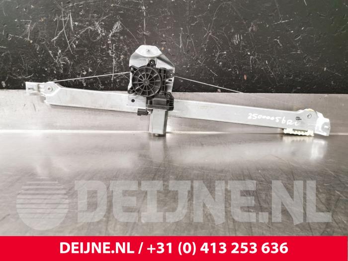 Renault Trafic Fenstermechanik 2-türig rechts vorne O248645