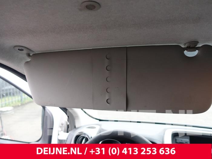 Renault Trafic Zonneklep O248637