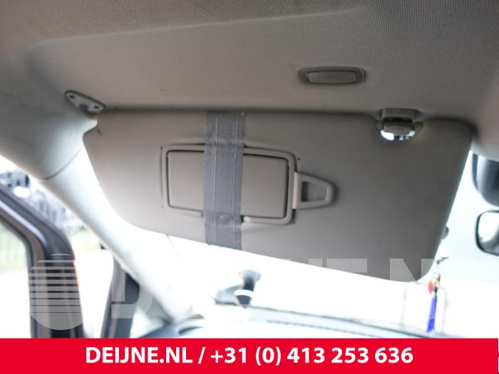 Mercedes Vito Sonnenblende O248717