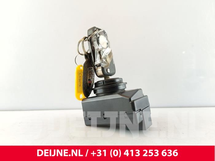 Porsche Cayenne Ignition lock + key O248854