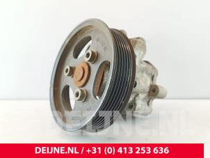 Gebruikte Pomp Servo Porsche Cayenne (9PA) 3.2 V6 24V Prijs € 75,00 Margeregeling aangeboden door van Deijne Onderdelen Uden B.V.