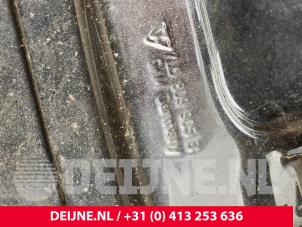 Porsche Cayenne Tank Klep O248880 foto 3