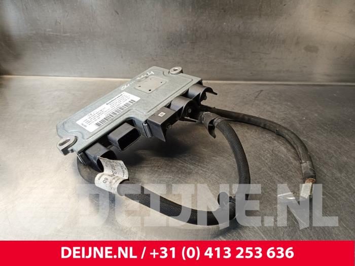 Gebruikte Start/Stop computer Opel Vivaro 1.6 CDTi BiTurbo 125 Prijs € 121,00 Inclusief btw aangeboden door van Deijne Onderdelen Uden B.V.