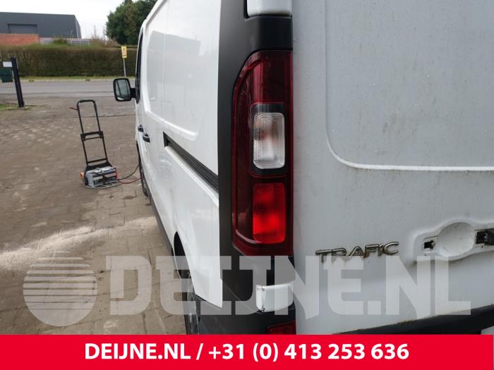 Renault Trafic Rücklicht links O248923