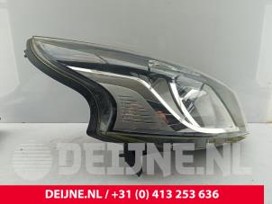 Renault Trafic Koplamp rechts O248943 foto 2