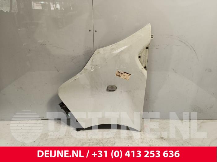 Renault Trafic Kotflügel links vorne O248955