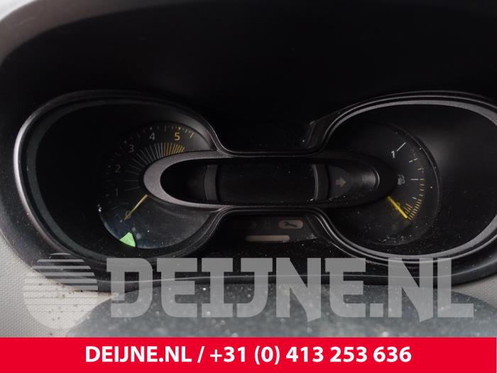 Renault Trafic Tacho - Kombiinstrument KM O248978
