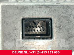Volvo V90 Display Multi Media regelunit O249027 foto 3